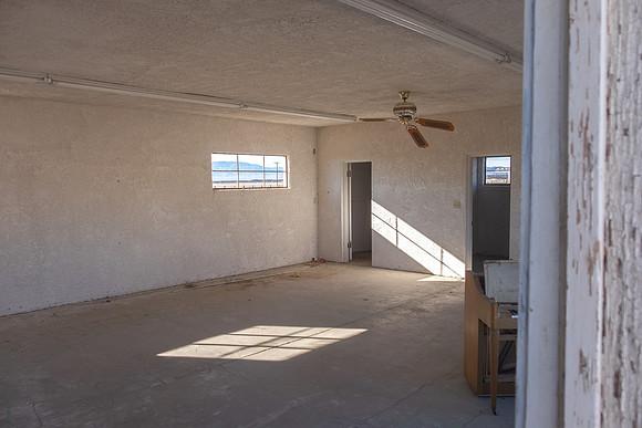 Amboy -2